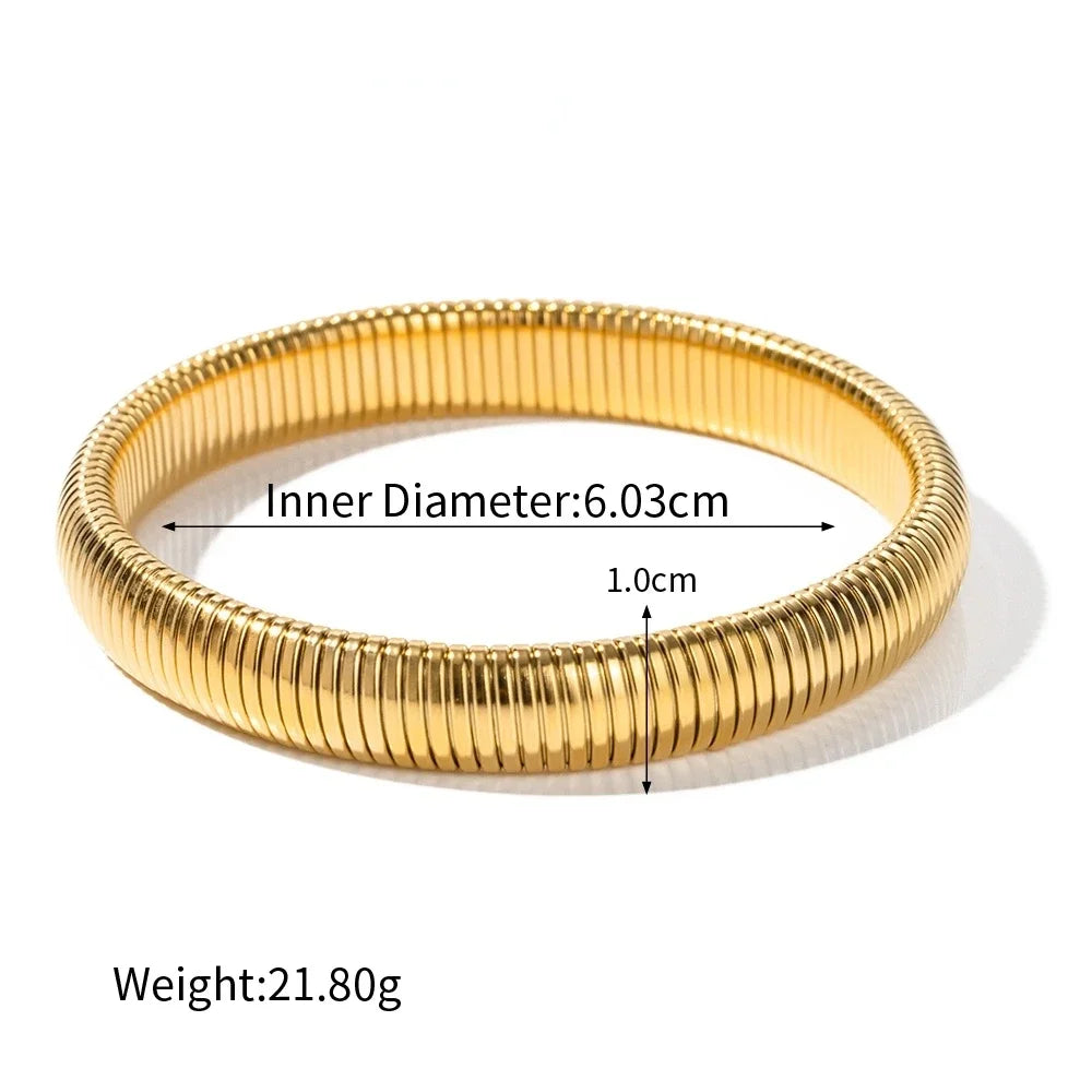 Bracciale “Aligned” – Armonia Essenziale in Oro