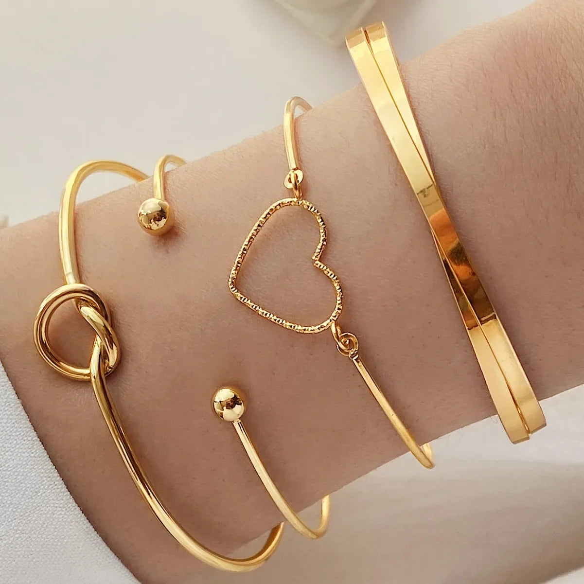 Set Bracciali “Golden Soul” – Eleganza Minimal in Oro